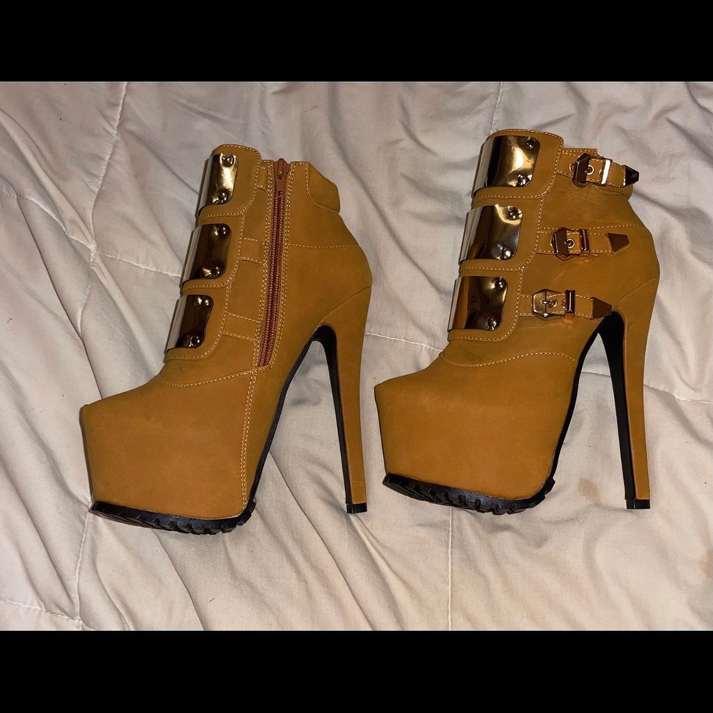 Stiletto Pumps!!!